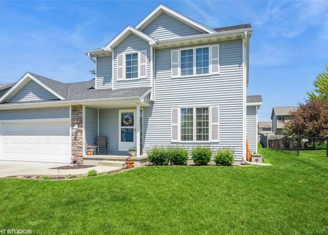 Property at 705 Cleveland Ave SE, Bondurant, IA 50035, 4 beds, 2.5 baths