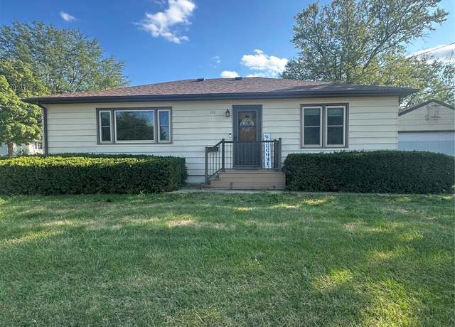 Property at 130 E Shaw St, Osceola, IA 50213, 4 beds, 2 baths