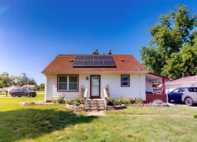 Property at 6465 NW 56th St, Johnston, IA 50131, 3 beds, 1 bath