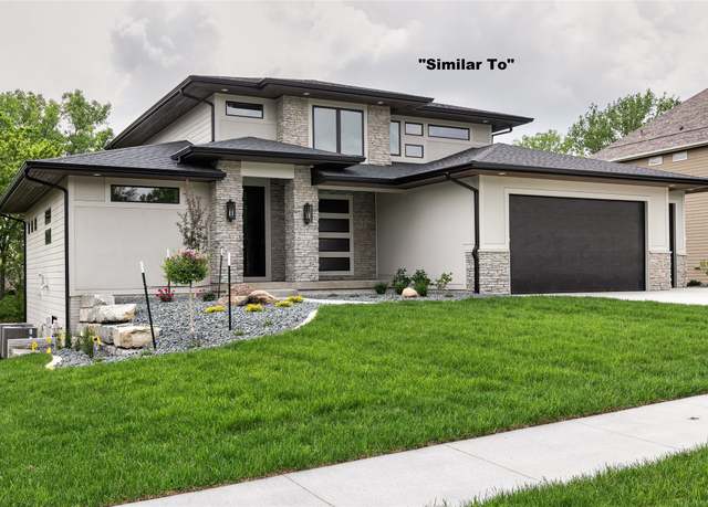 Property at 3695 Fieldstone Dr, Waukee, IA 50263, 5 beds, 4.5 baths