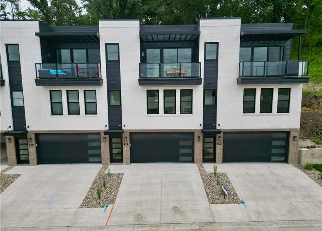 Property at 1328 Thomas Beck Rd #31, Des Moines, IA 50315, 2 beds, 2.5 baths