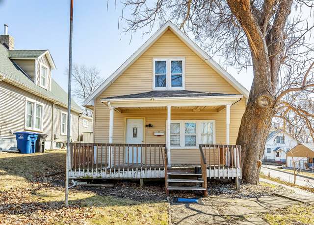 Property at 3101 5th Ave, Des Moines, IA 50313, 3 beds, 1 bath