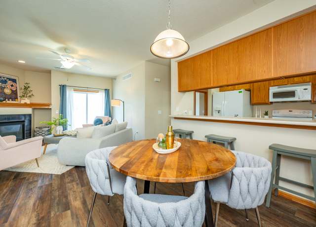 Property at 8601 Westown Pkwy #18211, West Des Moines, IA 50266, 3 beds, 2 baths