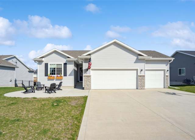 Property at 1304 NW 29th St, Ankeny, IA 50023, 5 beds, 3 baths