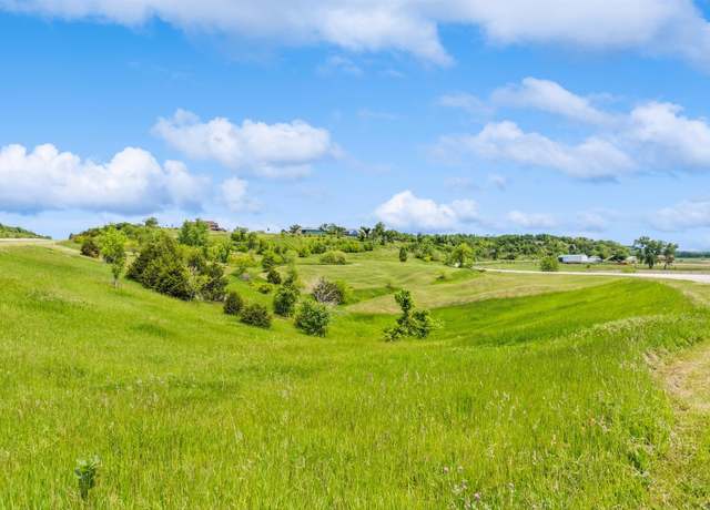 Property at 2391 Carver Rd, Winterset, IA 50273