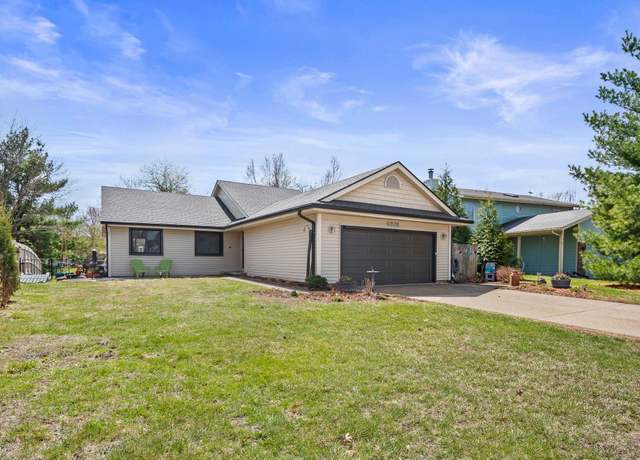 Property at 5926 Village Cir, Johnston, IA 50131, 4 beds, 3 baths
