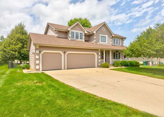 Property at 1410 NW Maple St, Ankeny, IA 50023, 4 beds, 2.5 baths