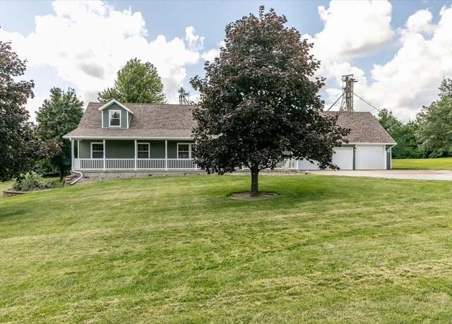 Property at 3735 W 3rd St N, Newton, IA 50208, 4 beds, 3.5 baths
