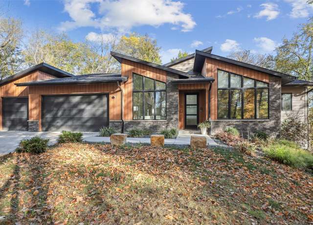 Property at 5705 SW Landview Dr, West Des Moines, IA 50265, 5 beds, 4 baths