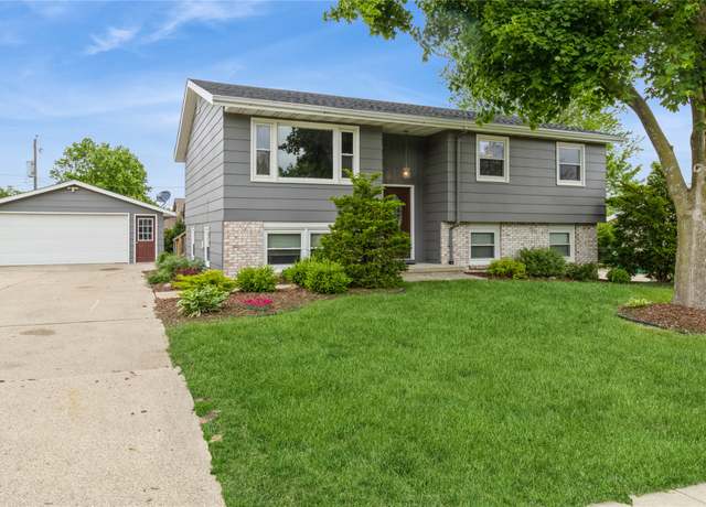 Property at 602 SE 7th St, Ankeny, IA 50021, 5 beds, 2 baths