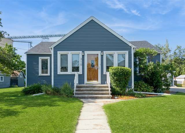 Property at 310 E 1st St, Woodward, IA 50276, 2 beds, 1 bath