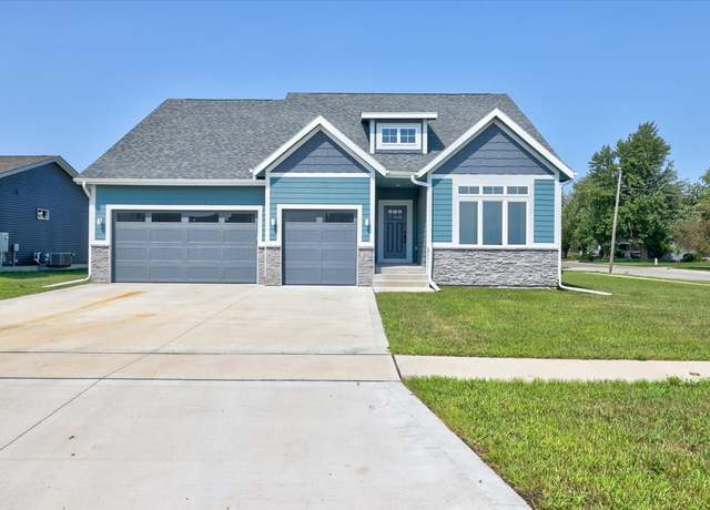 Property at 424 Springer Ct, Madrid, IA 50156, 4 beds, 3 baths