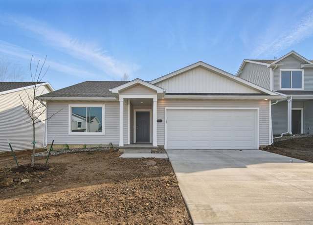 Property at 4316 Grover Woods Ln, Des Moines, IA 50317, 3 beds, 2 baths