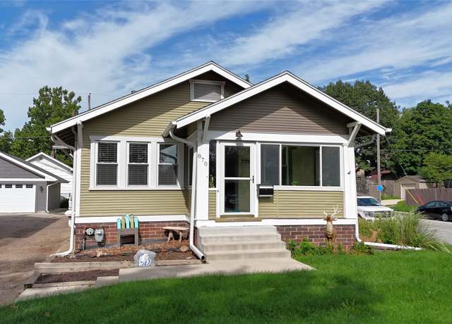 Property at 870 39th St, Des Moines, IA 50312, 2 beds, 2 baths