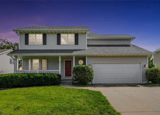 Property at 3211 SW 35th St, Ankeny, IA 50023, 4 beds, 2.5 baths