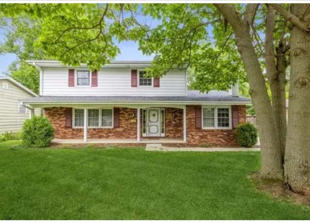 Property at 4311 38th St, Des Moines, IA 50310, 4 beds, 2 baths