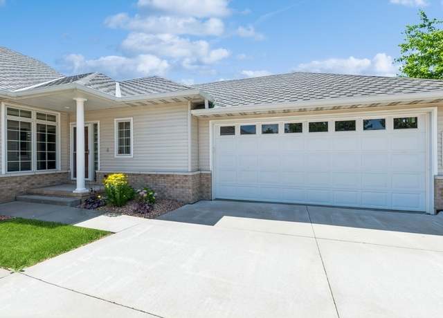 Property at 1400 NW 141st St, Clive, IA 50325, 3 beds, 2.5 baths