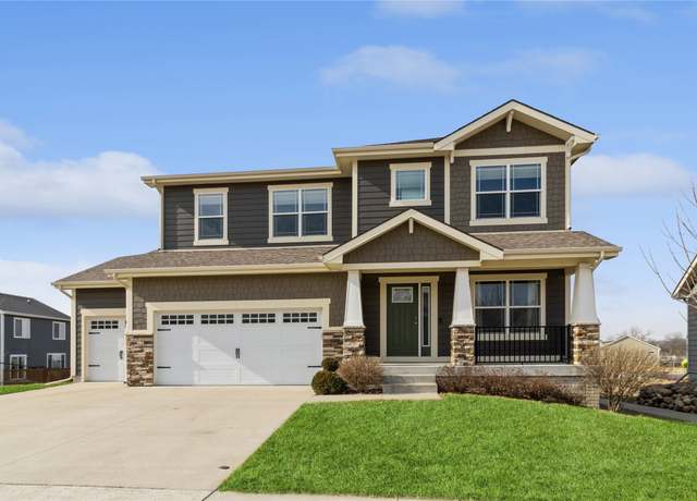 Property at 15 SE Pembrooke Ln, Waukee, IA 50263, 7 beds, 5 baths