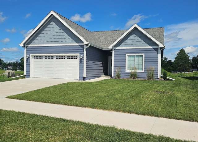 Property at 1108 28th St, Perry, IA 50220, 2 beds, 2 baths