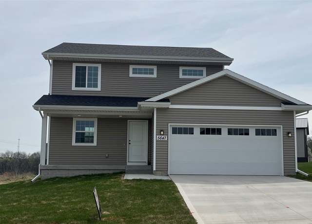 Property at 5647 Leyden Ave, Des Moines, IA 50317, 3 beds, 2.5 baths
