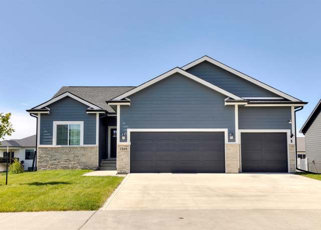 Property at 3309 NW Reinhart Dr, Ankeny, IA 50023, 4 beds, 3 baths