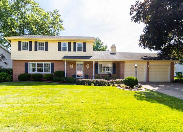 Property at 1809 79th St, Windsor Heights, IA 50324, 4 beds, 3 baths