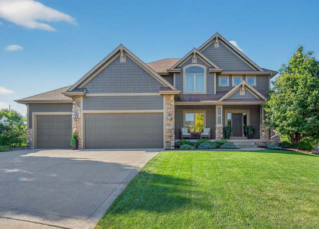 Property at 14308 Hickory Dr, Urbandale, IA 50323, 4 beds, 3.5 baths