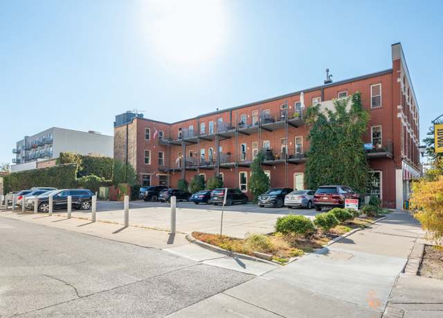 Property at 507 E Locust St #207, Des Moines, IA 50309, 2 beds, 1.5 baths