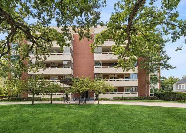 Property at 4004 Grand Ave #103, Des Moines, IA 50312, 1 bed, 2 baths