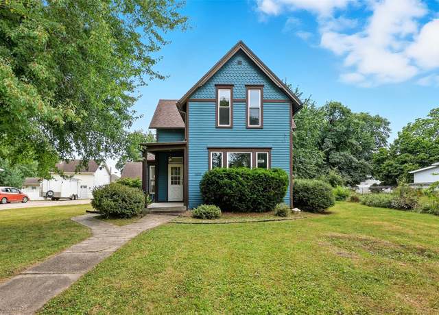 Property at 609 E Salem Ave, Indianola, IA 50125, 4 beds, 2 baths