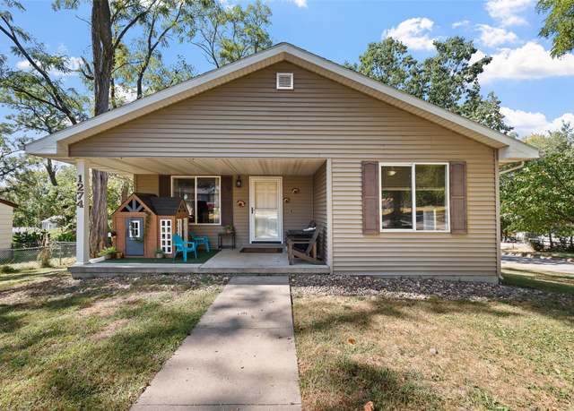 Property at 1274 E 35th St, Des Moines, IA 50317, 4 beds, 2 baths