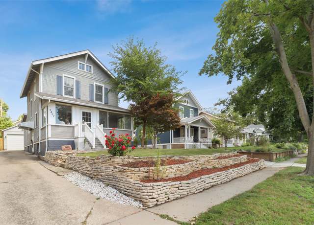 Property at 3407 Crocker St, Des Moines, IA 50312, 3 beds, 2 baths