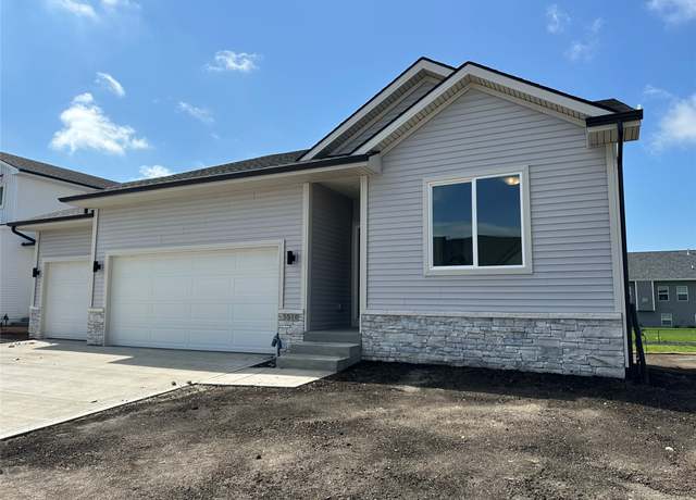 Property at 5516 Greene St, Ames, IA 50014, 3 beds, 2 baths