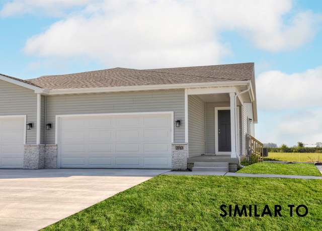 Property at 6545 NE 11th Ct, Des Moines, IA 50313, 3 beds, 3 baths