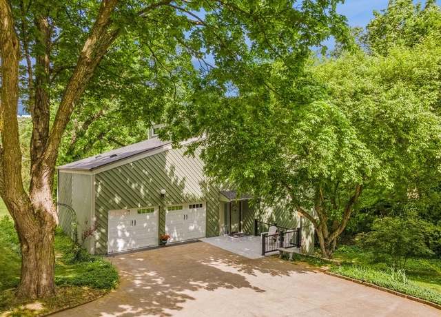 Property at 3919 Burr Oak Ln, Ames, IA 50014, 3 beds, 2.5 baths
