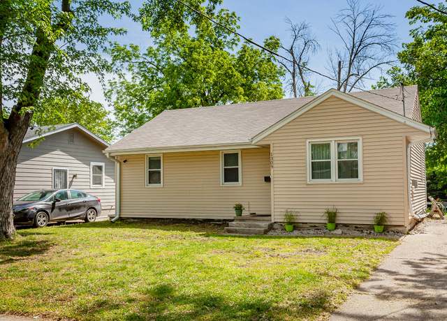 Property at 1309 Mccormick St, Des Moines, IA 50316, 4 beds, 1.5 baths