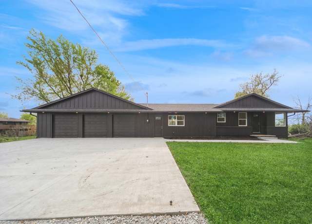 Property at 12149 R63 Hwy, Indianola, IA 50125, 3 beds, 2 baths