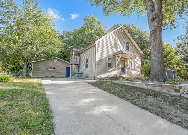 Property at 1112 Liberty St, Pella, IA 50219, 3 beds, 2.5 baths