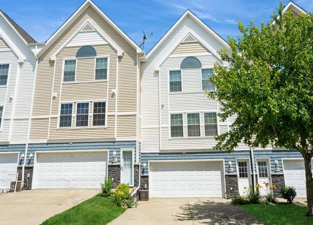 Property at 1246 SE Village View Ln, Ankeny, IA 50021, 2 beds, 1.5 baths
