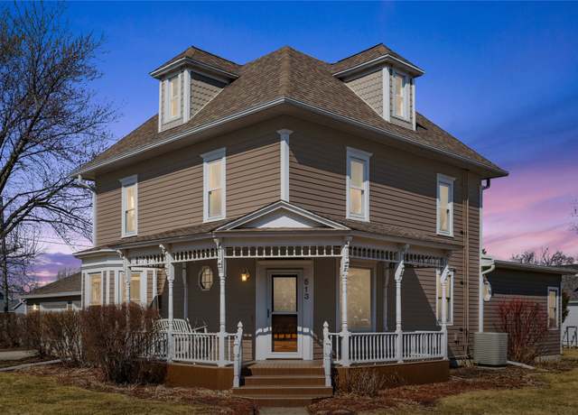 Property at 513 E Poplar St, Roland, IA 50236, 4 beds, 2 baths