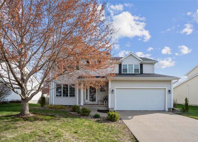 Property at 3037 SW Prairie View Rd, Ankeny, IA 50023, 3 beds, 2.5 baths