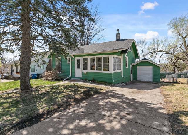 Property at 308 58th St, Des Moines, IA 50312, 2 beds, 1 bath