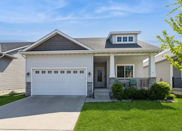 Property at 5617 Woodreed Ln, Johnston, IA 50131, 4 beds, 3 baths