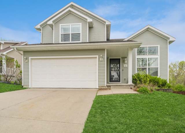 Property at 5137 Walnut Ridge Dr, Des Moines, IA 50317, 3 beds, 2.5 baths