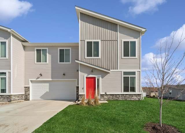 Property at 9529 Capstone Ct, West Des Moines, IA 50266, 3 beds, 2.5 baths