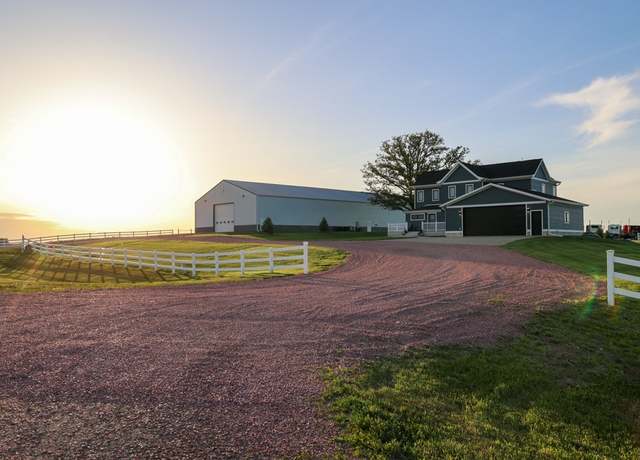 Property at 43637 C60 Rd, IA 51028, 4 beds, 4 baths