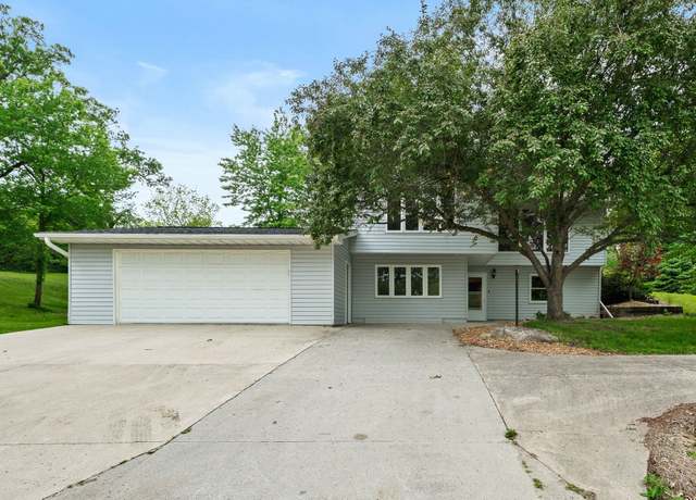 Property at 5236 Panorama Dr, Panora, IA 50216, 3 beds, 2 baths