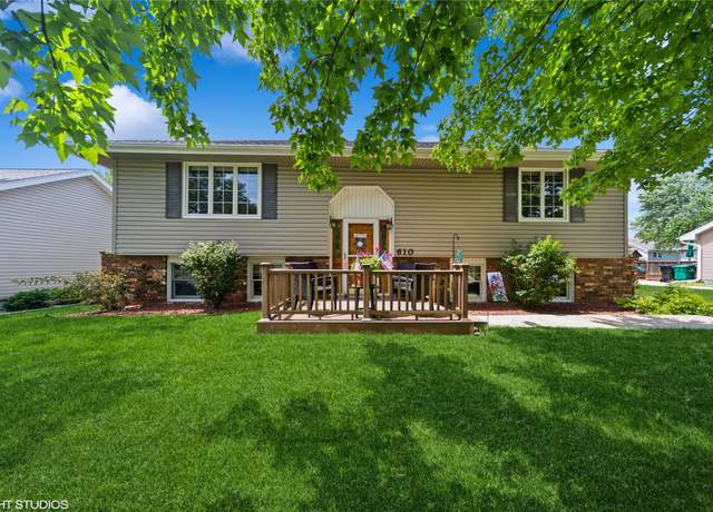 Property at 610 NW Westwood St, Ankeny, IA 50023, 4 beds, 2 baths