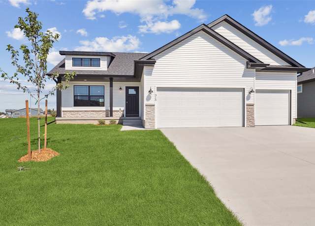 Property at 315 NW Rosemont Cir, Waukee, IA 50263, 3 beds, 2 baths