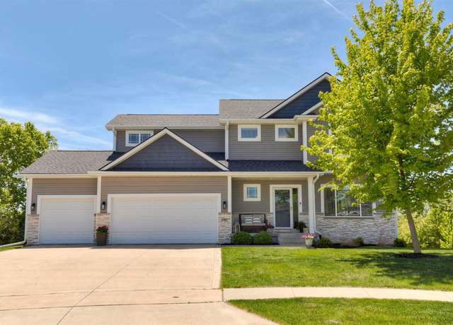 Property at 4782 SE 34th Ct, Des Moines, IA 50320, 4 beds, 2.5 baths